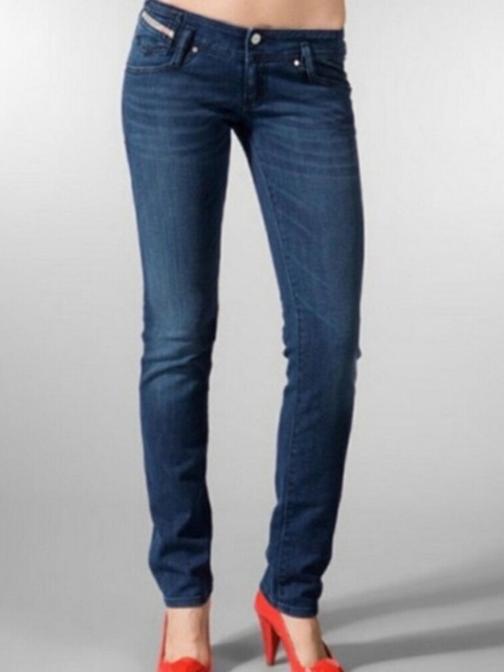 Diesel Matic Low Rise Indigo Dark Wash  Jeans size 28 Made in Italy
